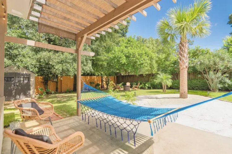 Pet-friendly Pensacola Home w/ Sunny Backyard!