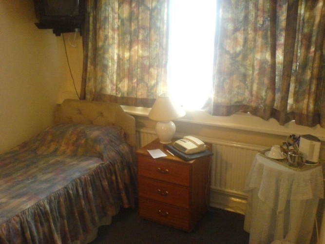 Standard Single room