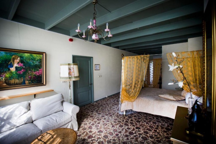 Superior Suite