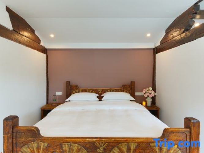 Family Suite with courtyard view