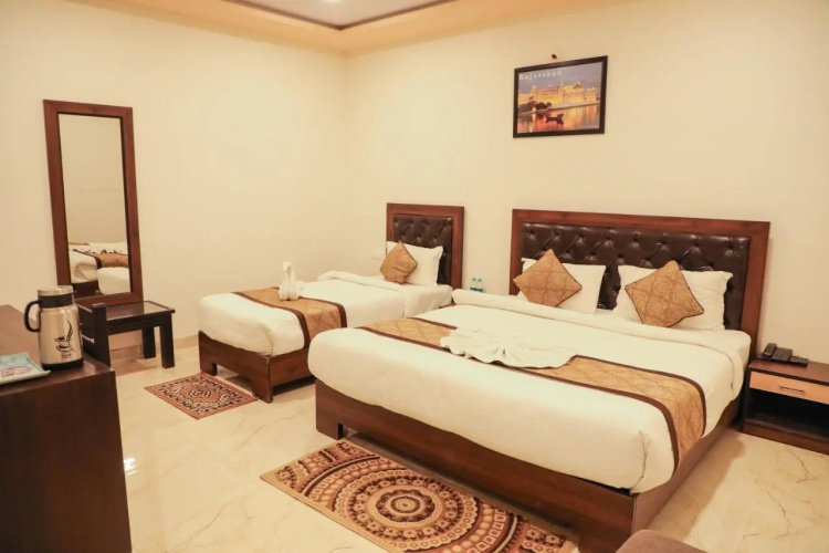Ratnam Palace, Udipole Udaipur