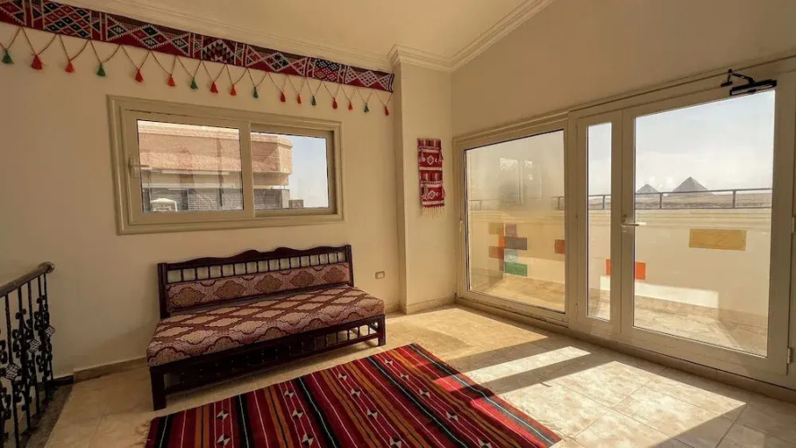 Atlantis pyramids Inn new