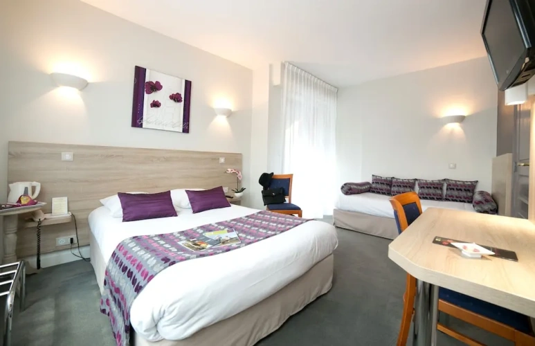 Superior Triple room