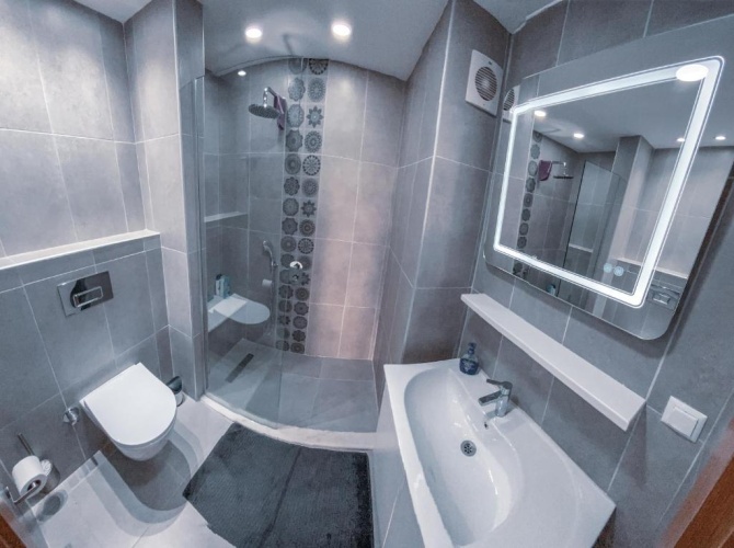 3 Bedrooms Apartment