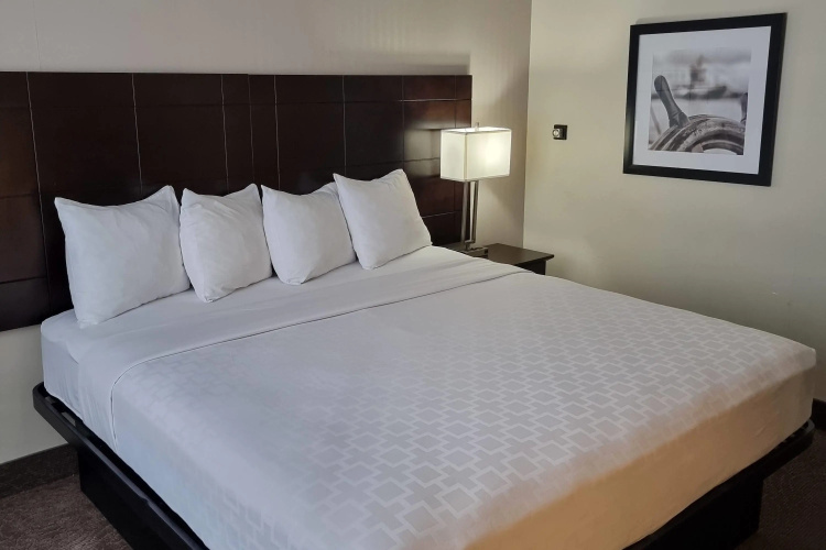 Travelodge By Wyndham Trois-Rivieres photo 8