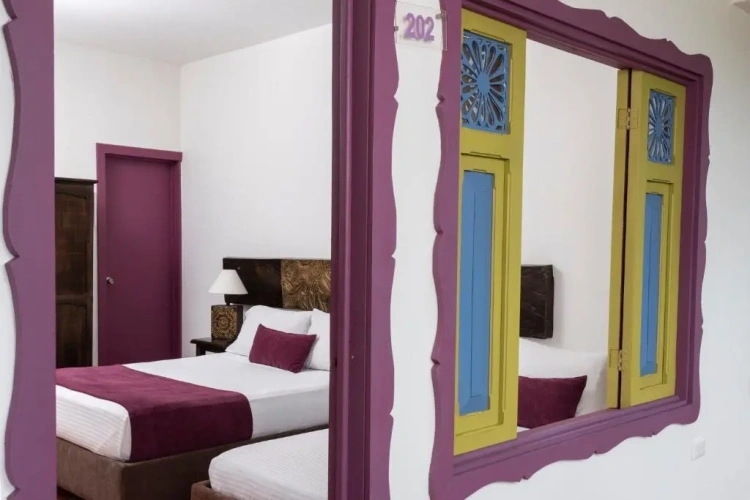 Standard Triple room
