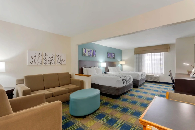 Quadruple Suite