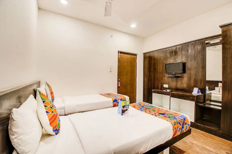 FabHotel Scarlet
