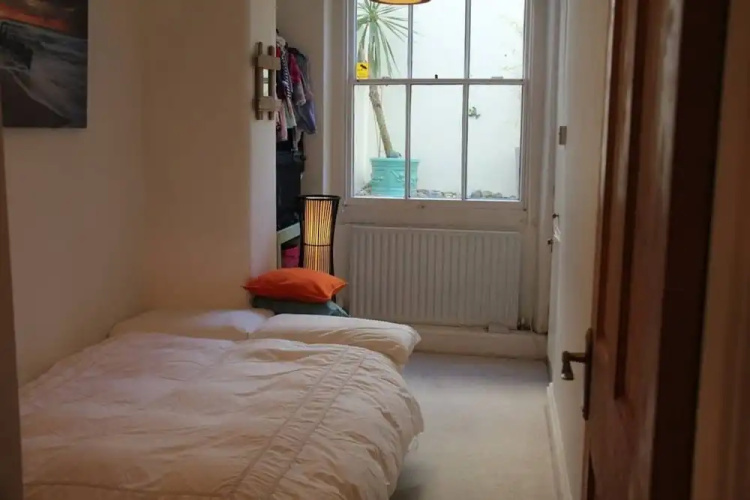 Central Brighton 2 Bedroom Apartment