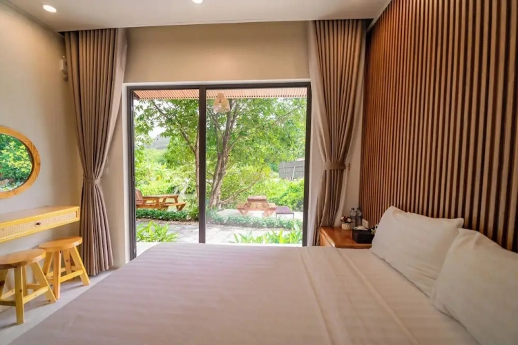 Deluxe Double room with balcony and with river view