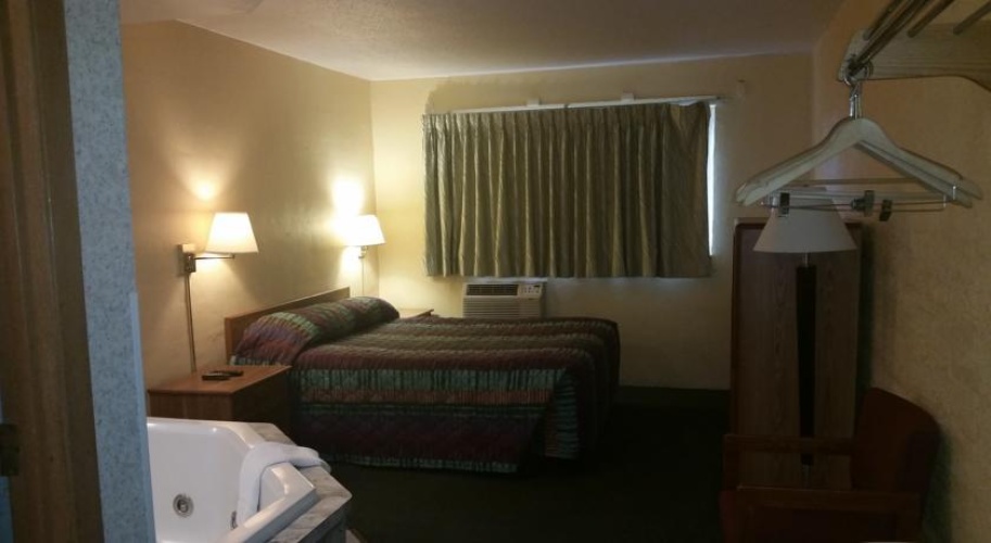 Super 8 Moline