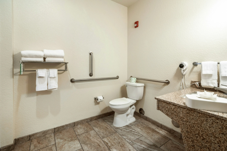 Cobblestone Hotel & Suites - Victor