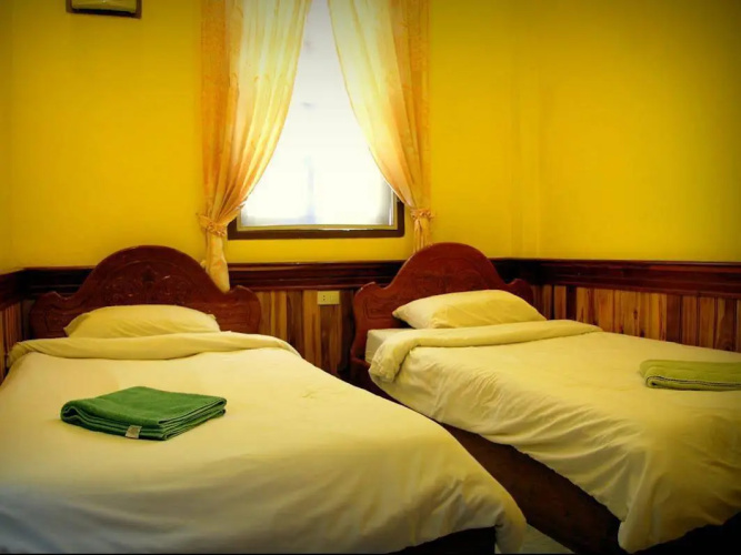 Salakphet Guesthouse