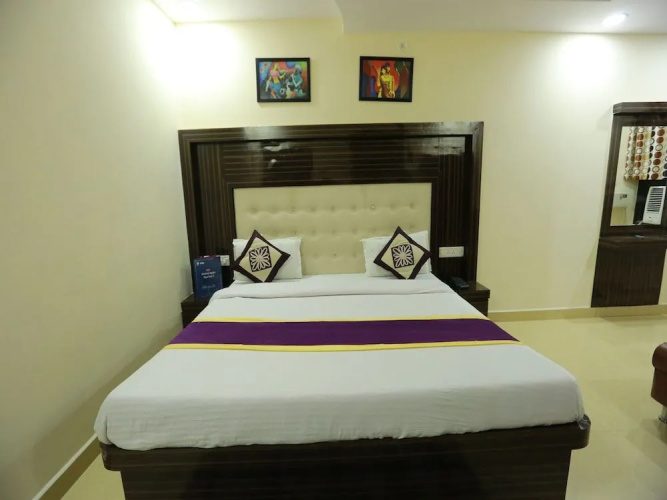 OYO 8883 Hotel Comfort Zone