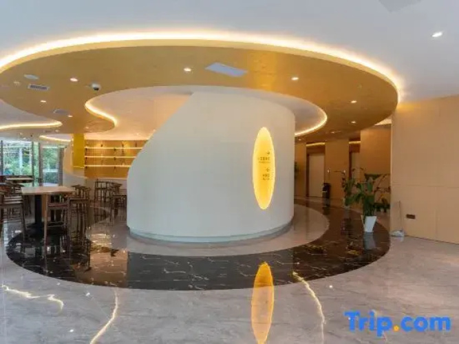 Xfeel Hotel