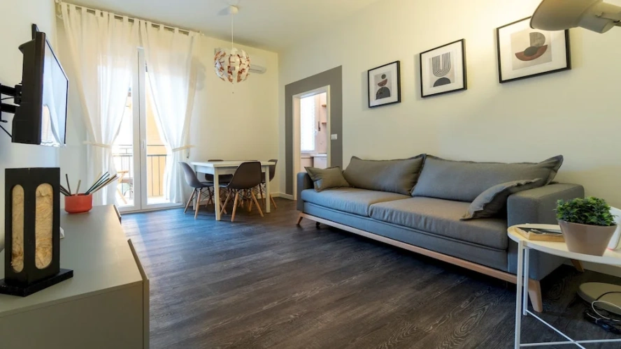 1 Bedroom Apartment with balcony