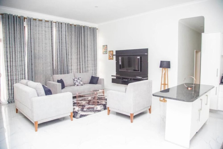 Longhorn Executive Apartment