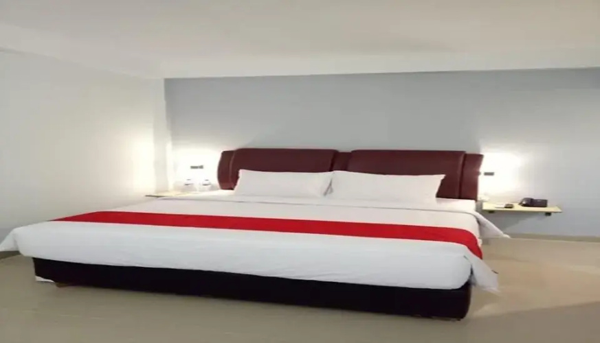 MJ's Hotel