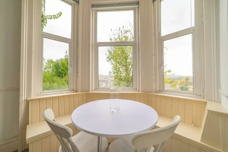 Beautiful One Bedroom Georgian Apartment