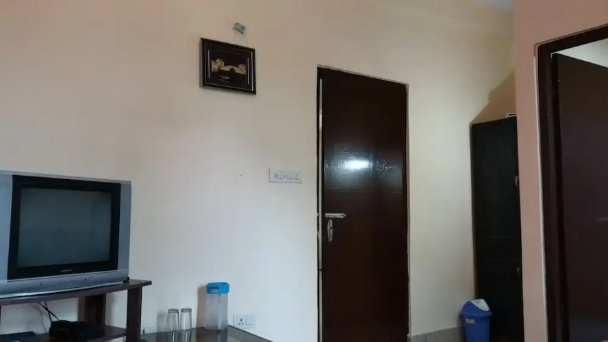 Hotel Thamsar