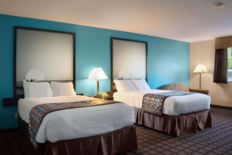 Quadruple Suite