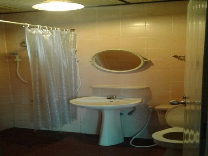 Hug Glur House & Hostel - Adults Only
