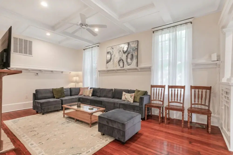 Beautiful 5BR House