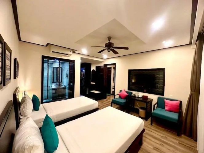 Deluxe Double room with balcony and with river view