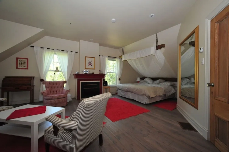 Luxury Double Suite