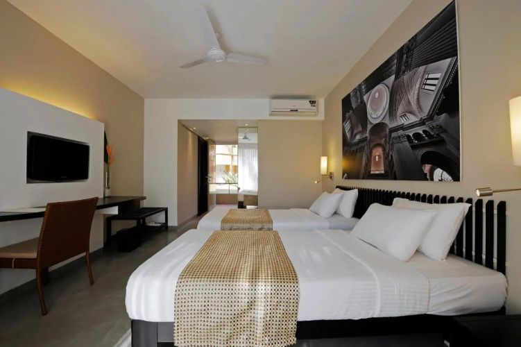 Whispering Palms Beach Resort
