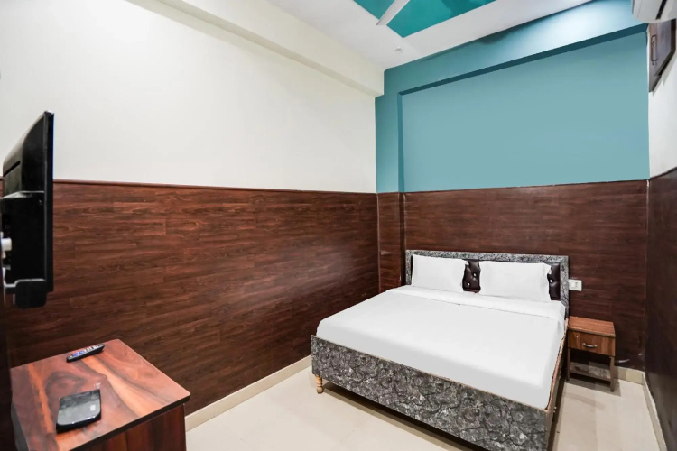 OYO Flagship 80502 Dream Palace Inn