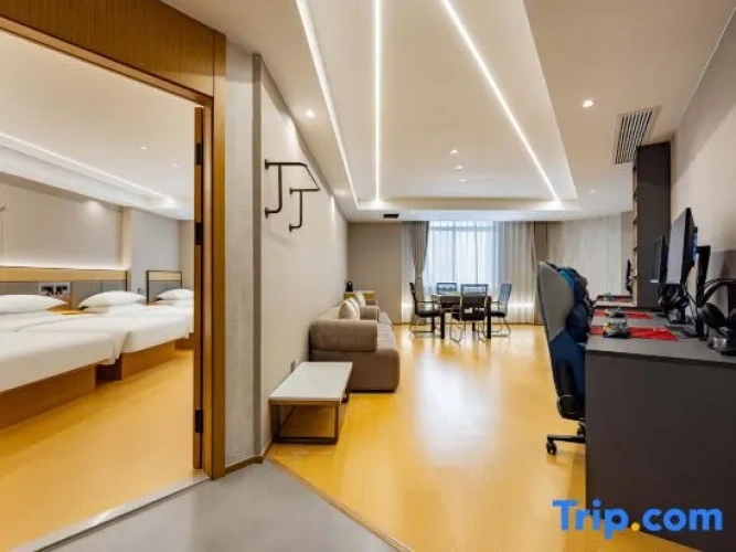 Standard Quintuple room