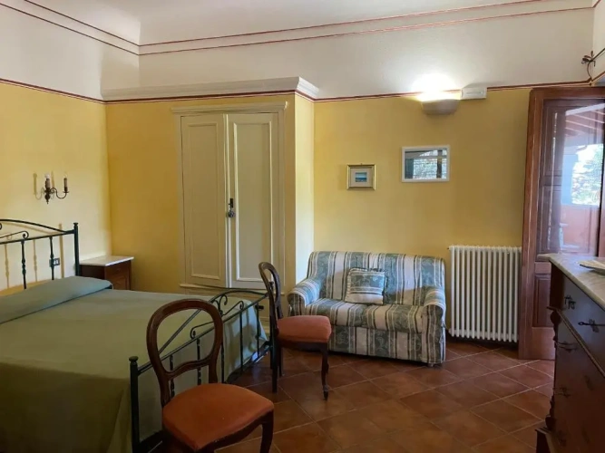 Standard Family room with garden view