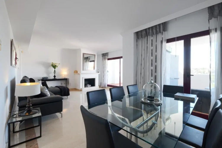 4 Bedroom Apartment in Noray, San Pedro Beach