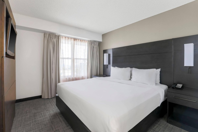 2 Bedrooms Suite