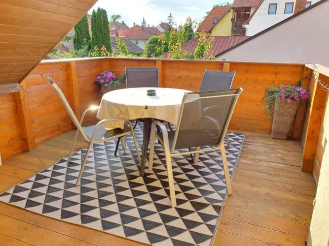 Apartment with balcony