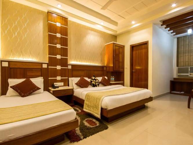 Hotel Aster Inn