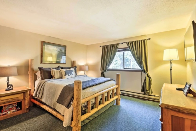 2 Bedrooms Apartment