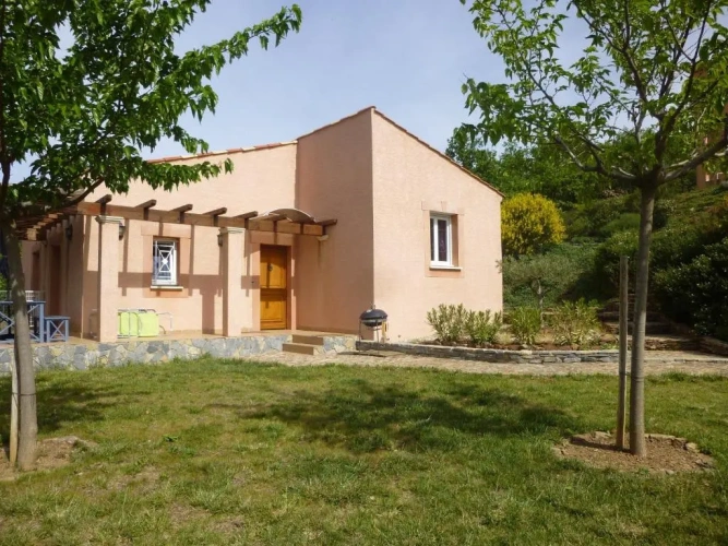 2 Bedrooms Cottage