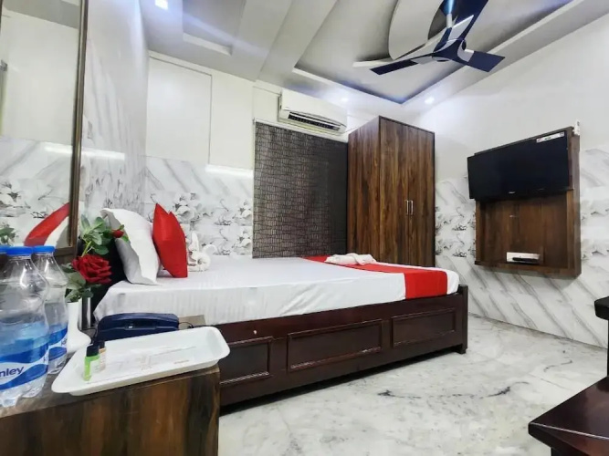 Anandaloke Residency
