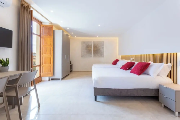 Classic Triple room