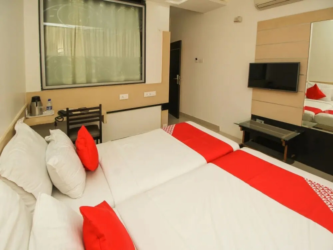 Hotel Radiant by OYO Rooms