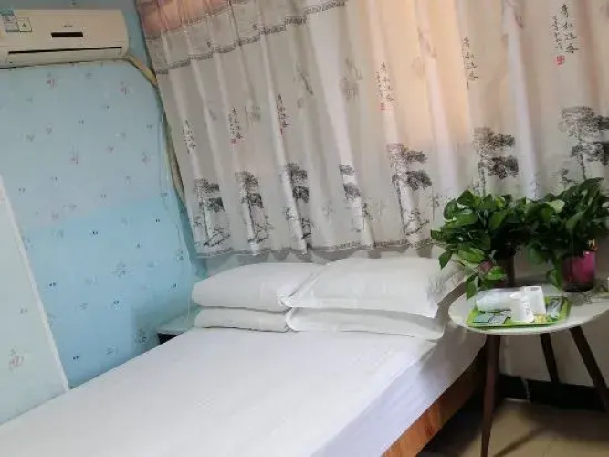 Changjiang Express Hotel(长江宾馆(郑州火车站店))