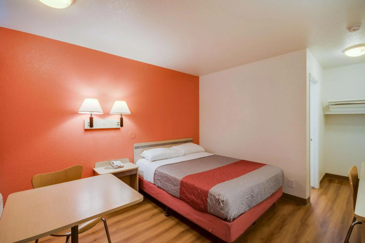 Motel 6 Bellingham, WA