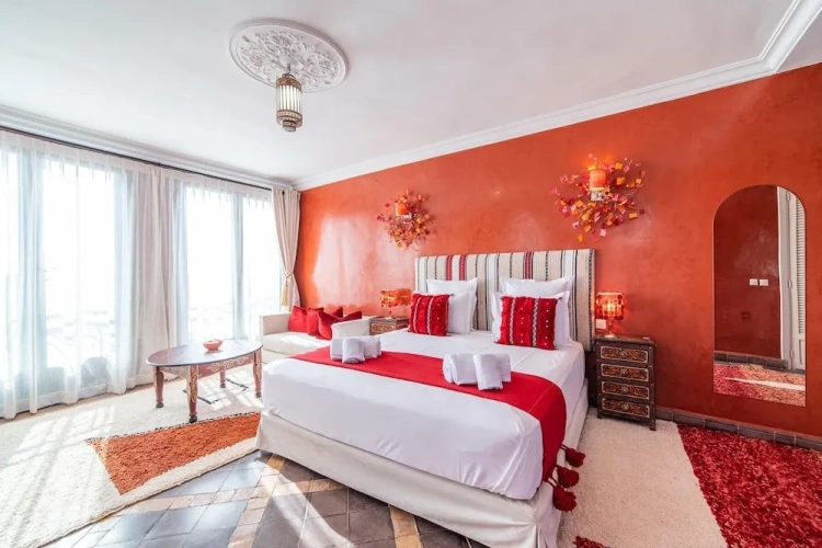 Grand room