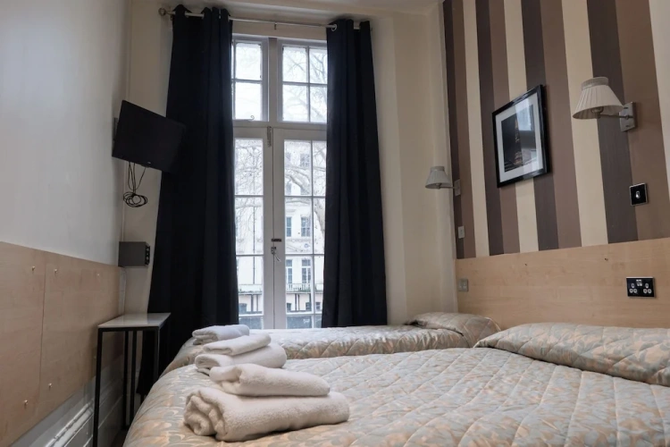 Classic Triple room