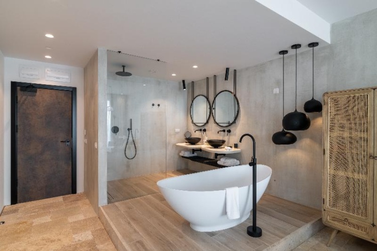 Standard Suite