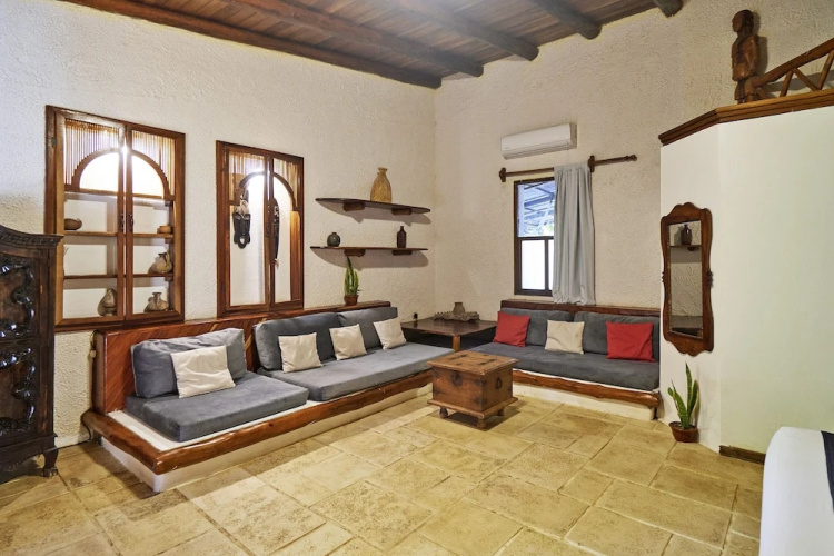 Havana Lodge