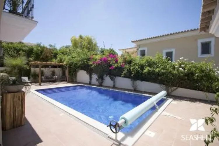 Villa Esmeralda