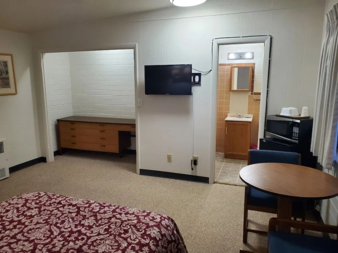 Fleetwood Motel